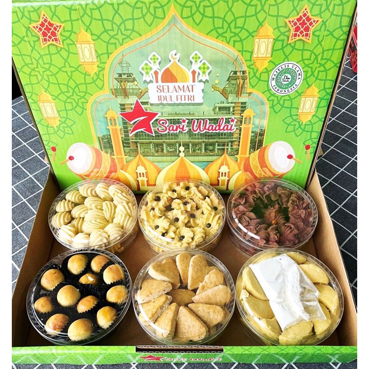 

PAKET KUE KERING SARI WADAI 1 Box isi 6 Toples II Produksi Rumahan