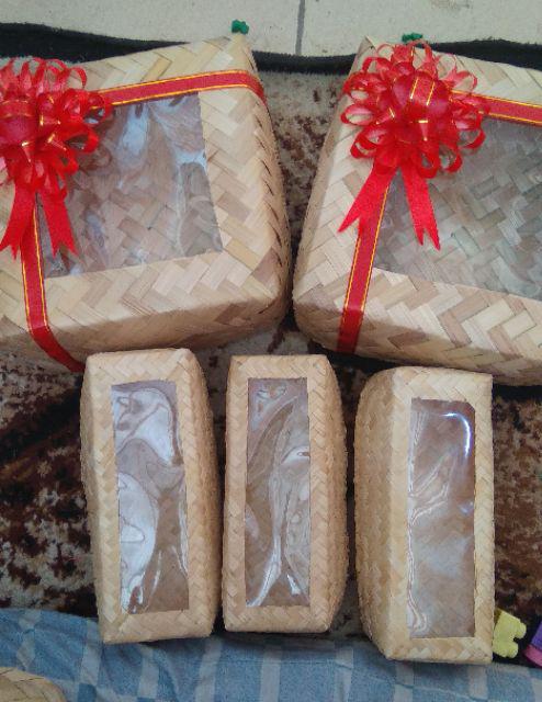 (b2504) Sepasang Besek Mika Natural / Blicing 25x25cm