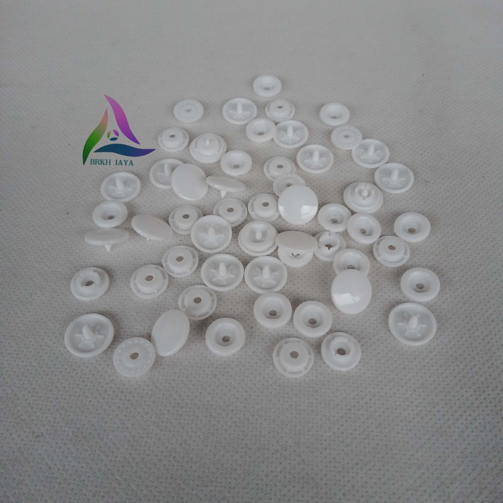 KANCING CETET PLASTIK DIAMETER 13 MM PUTIH