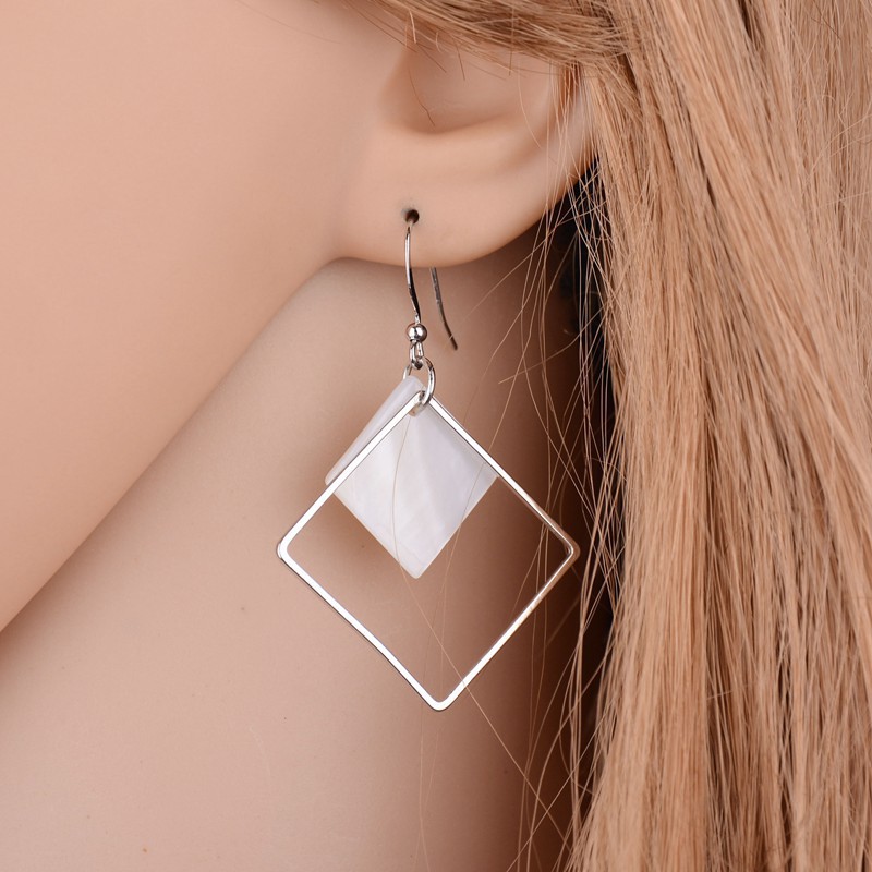 1 Pasang Anting Fashion Korea Model Hooks Kotak - E1S