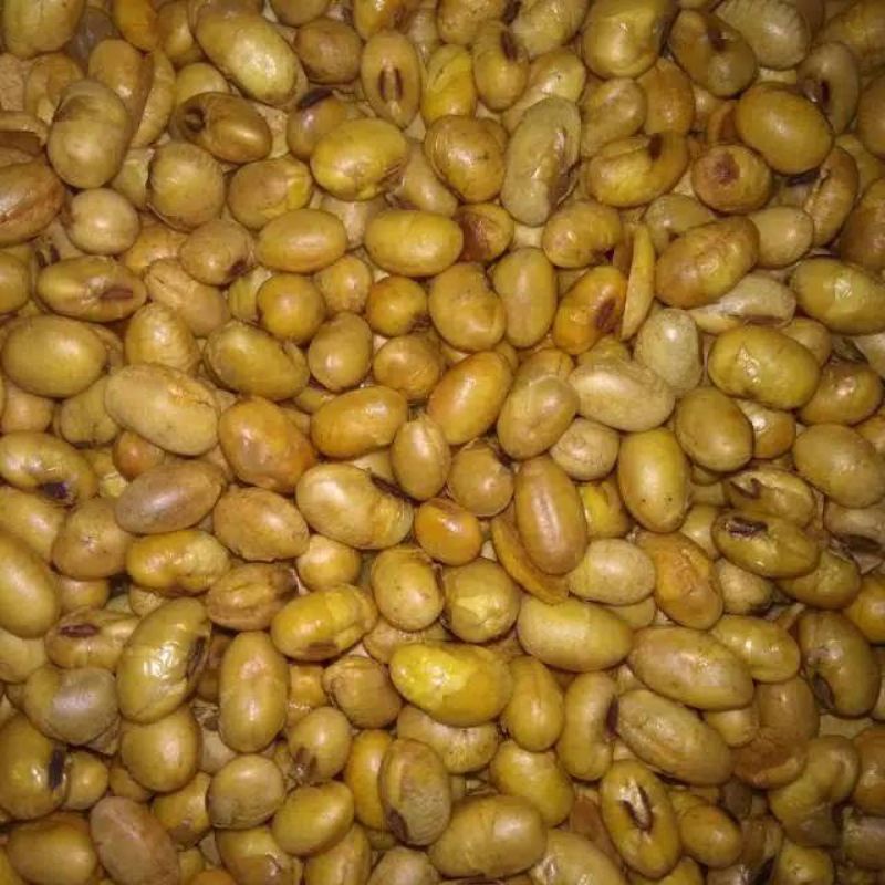 

kacang kedelai goreng