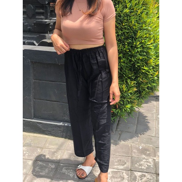 KULOT POLOS highwaist muat bb 55-80kg KULOT RAYON POLOS-Hitam