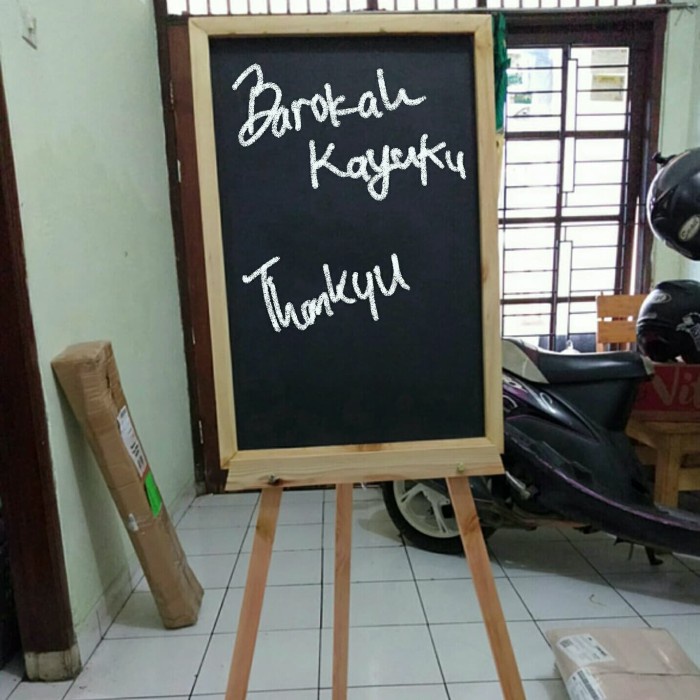 

papan tulis kapur blackboard 40x60cm plus tripod 11set siap antar