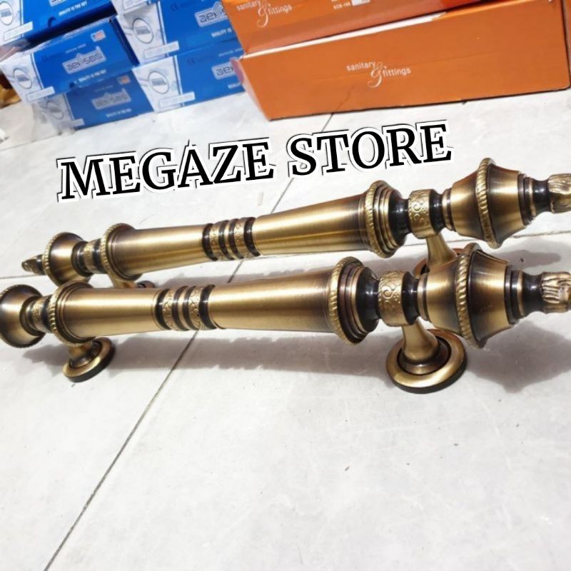 Handle Pintu Rumah Kuningan Cemara Panjang 47 Cm Finishing Antik