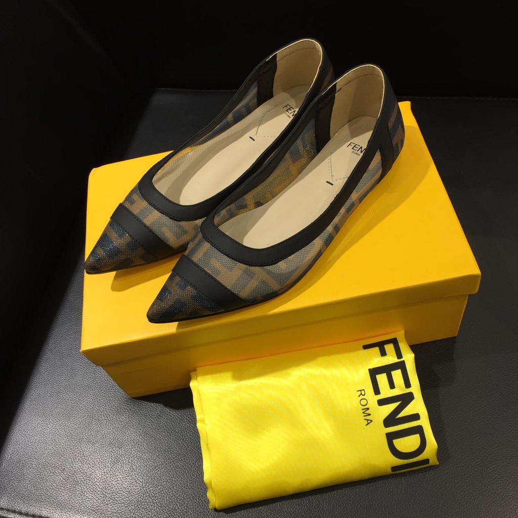 Sepatu Fendi FlatShoes Wanita Mirror Quality