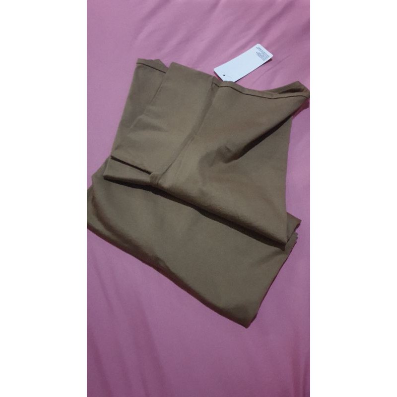 uniqlo Tshit basic/baju/kaos/blouse