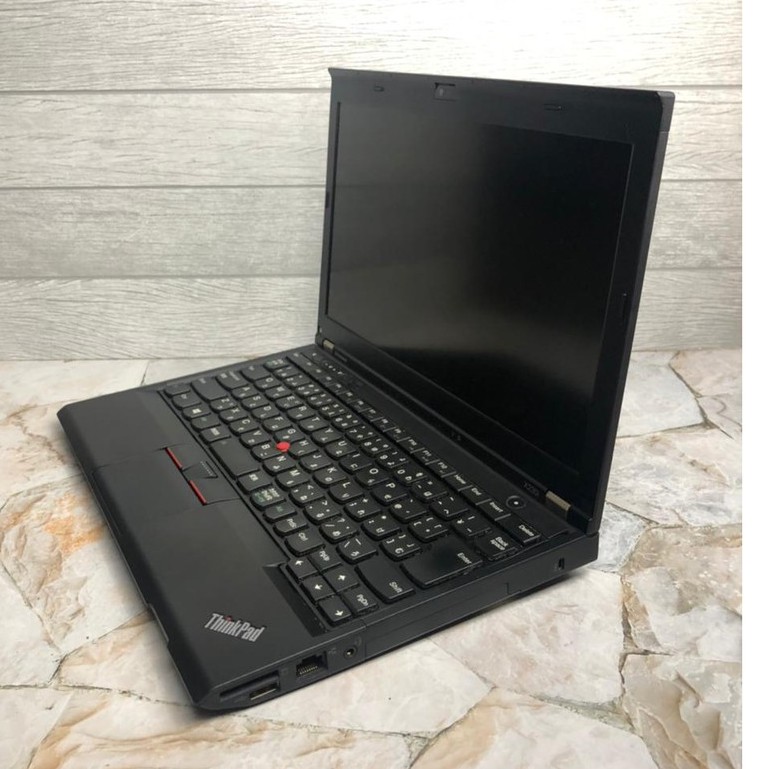 Laptop Lenovo Thinkpad X230 Core i3
