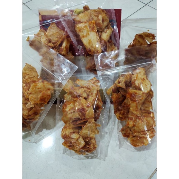 

keripik singkong pedas manis 125gr /