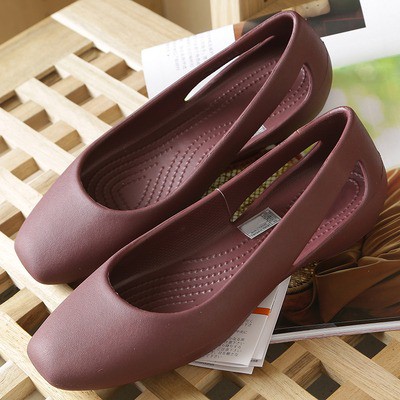 Crocs / Crocs  Wanita / Crocs Sloane Flat / Flat Shoes / Sepatu Wanita / Sepatu Flat / Crocs Flat