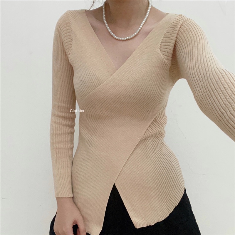 CLOTHIER - Camden Knit Top | V-Neck Ribbed Long Sleeves