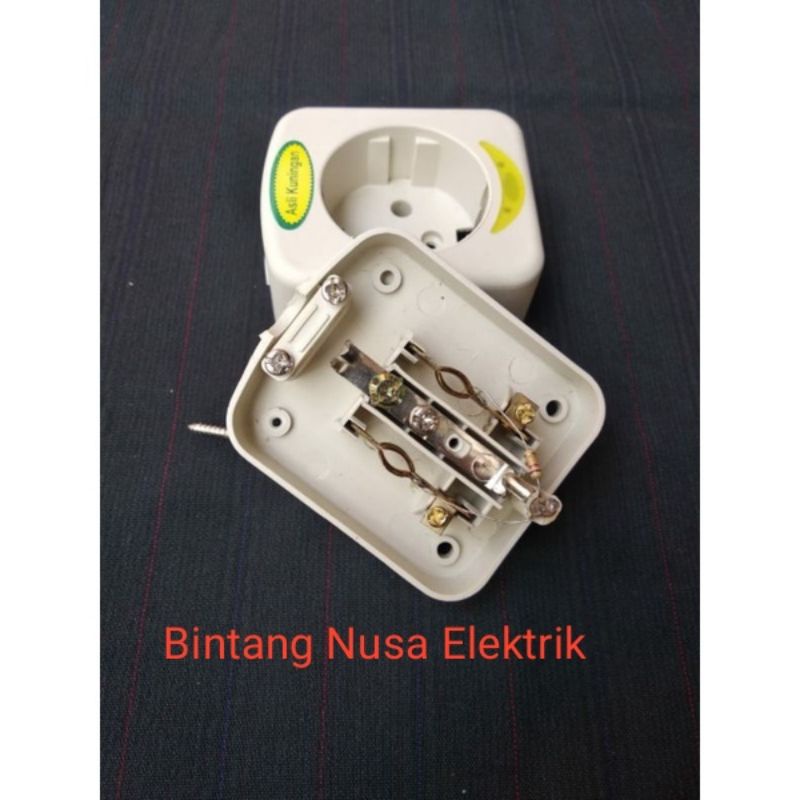 Yestar YT-881 Stop Kontak Arde 1 Lubang/ Soket Arde 1 Lubang/ Colokan Listrik Arde 1 Lubang/ Colokan Kabel Arde 1 Lubang/ Terminal Listrik Arde 1 Lubang/ Terminal Kabel Arde 1 Lubang/ Copcopan Listrik/ Copcopan Kabel/ Stop Kontak Murah/ Multicord Arde