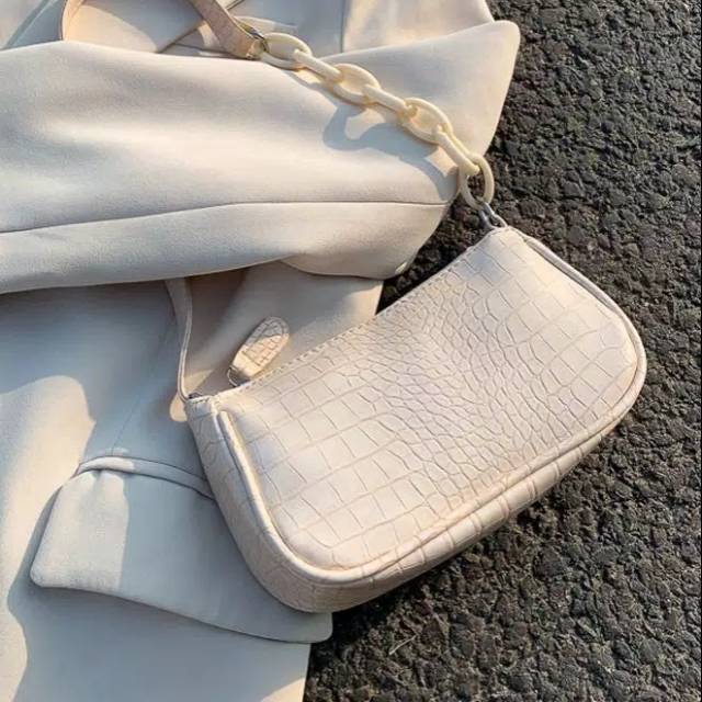 

Tas akrilik