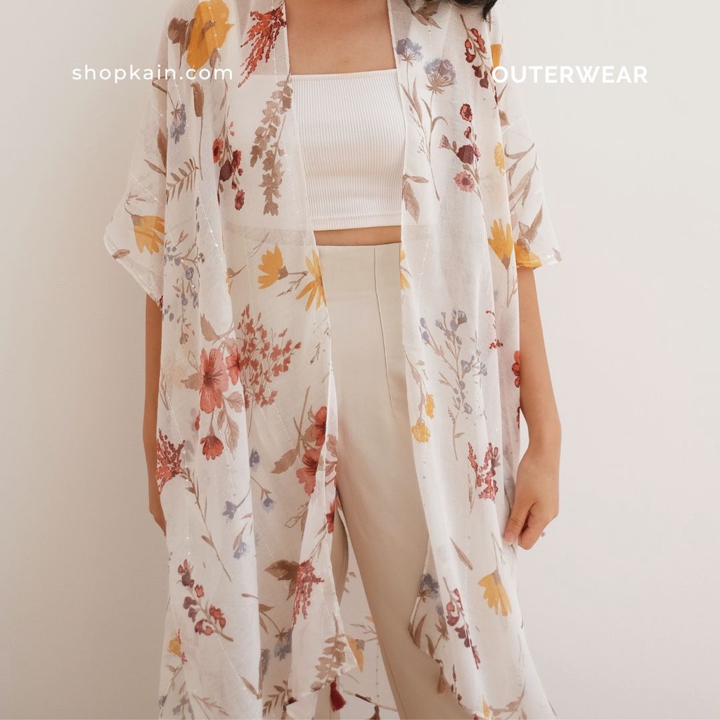 SHOPKAIN HUĀ 花 In WHITE Outer