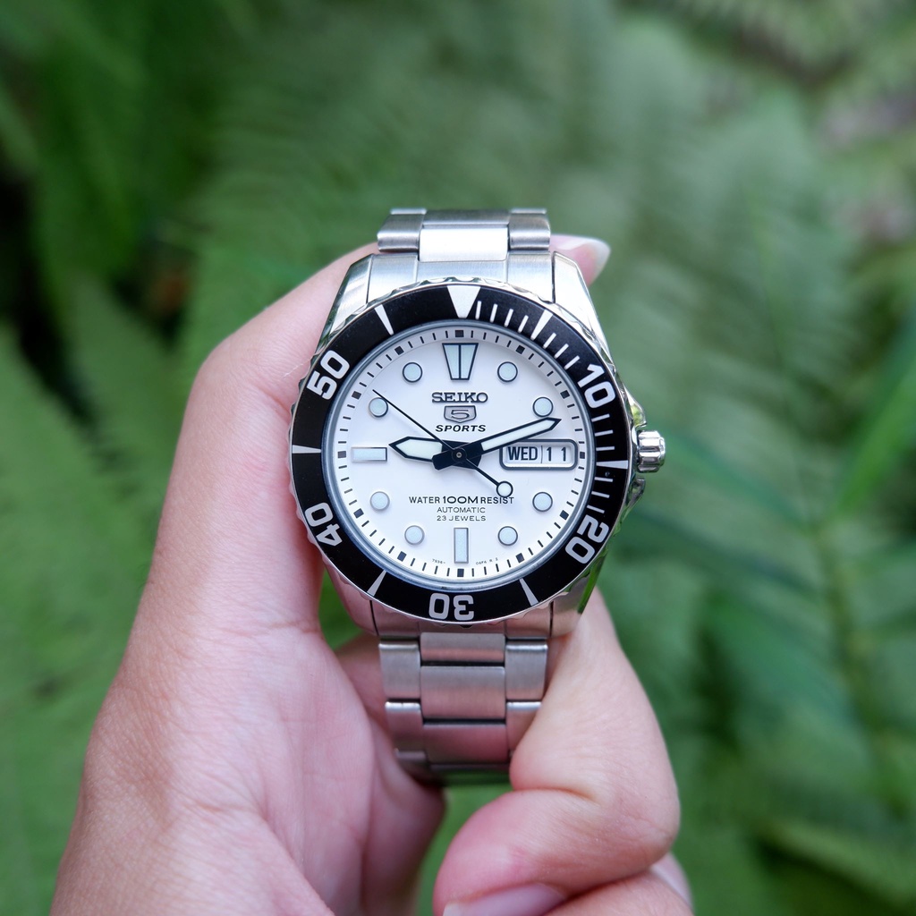 Very Rare Seiko 5 Sports Sea Urchin Mini Sumo SNZF23 White Dial Watch