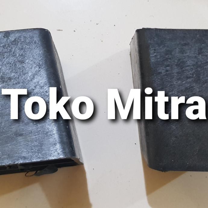 Kaki Piramid Plastik Aksesoris Meja, Kursi, Sofa, Mebel Kotak Piramid Rikistoreout