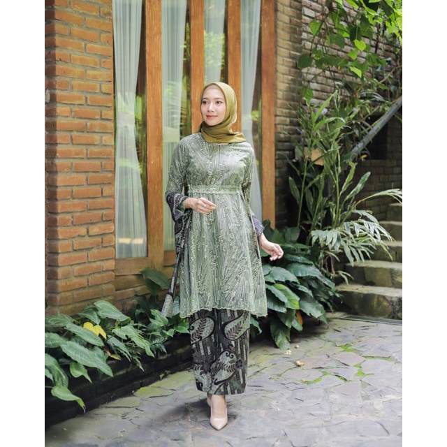 Kebaya batik couple meca grey GRATIS JILBAB kebaya tunangan kebaya lebaran modern kebaya wisuda