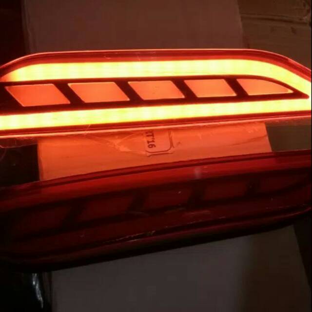 Lampu Reflektor Bumper Mitsubishi Xpander
