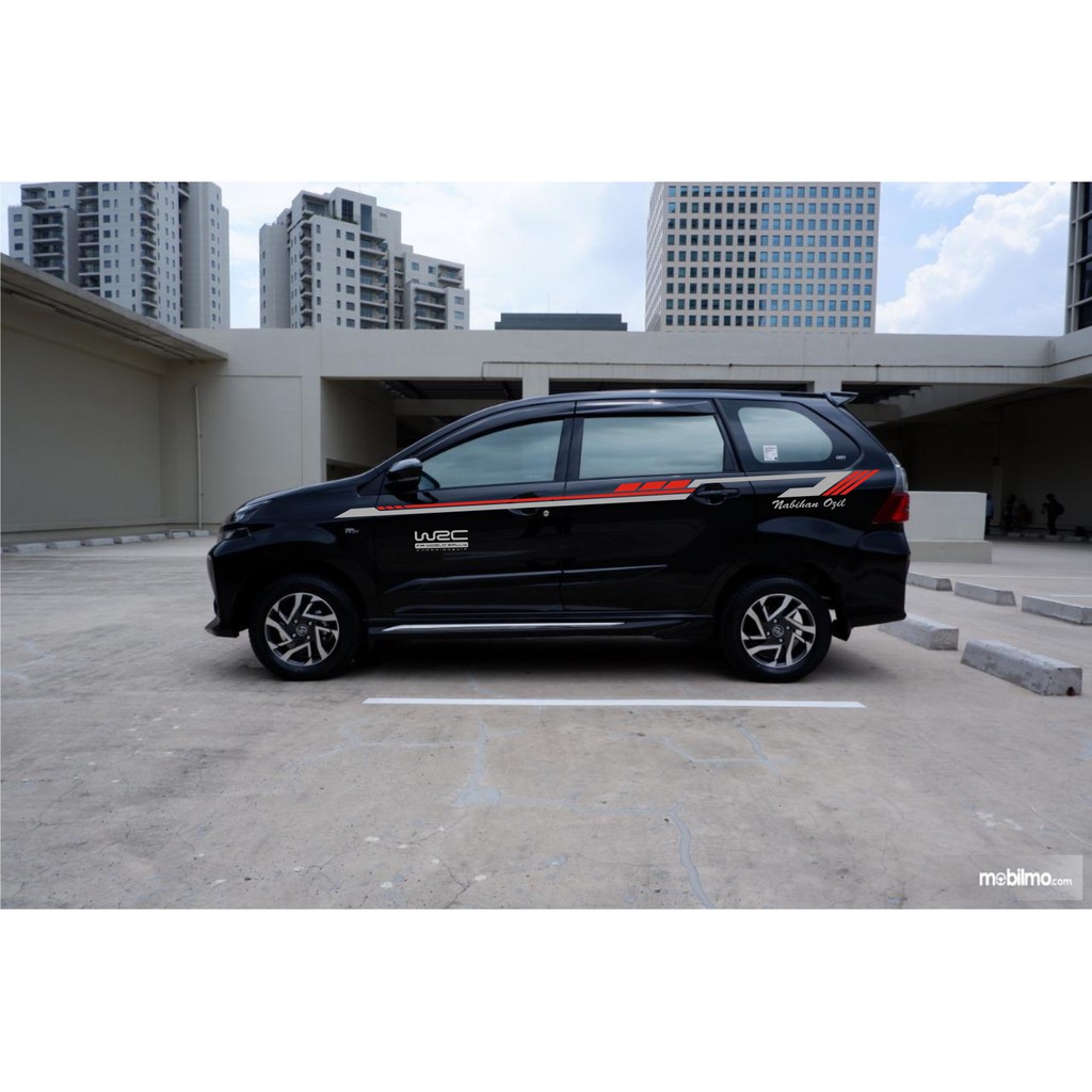 stiker cutting lis mobil avanza xenia minimalis