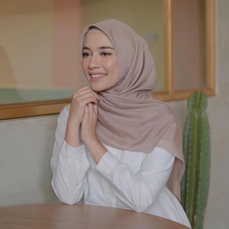 hijab segi empat paris premium laser cut