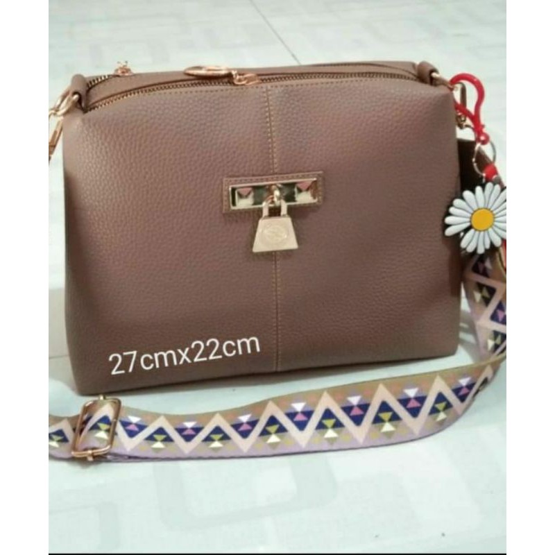 TAS SELEMPANG PAPIRUT BUNGA TASIKMALAYA