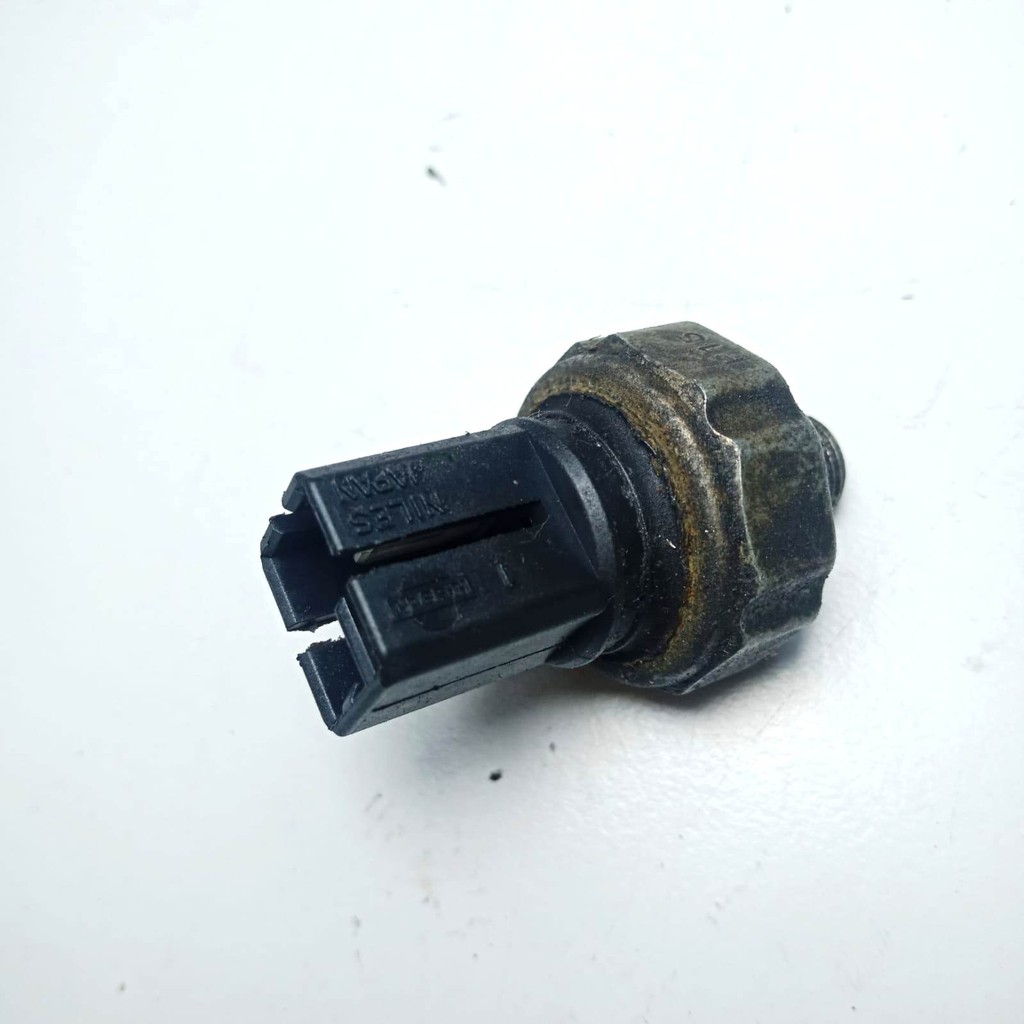 Oil Pressure Switch Nissan Elgrand E50 Navara D22 ZD30DDTI KA24DE 25240-8996E Niles Japan p15 original ori asli copotan