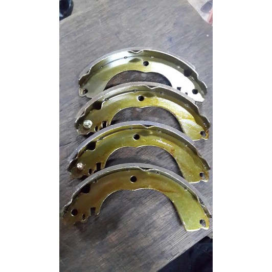 Kampas Rem Belakang Nissan Grand Livina