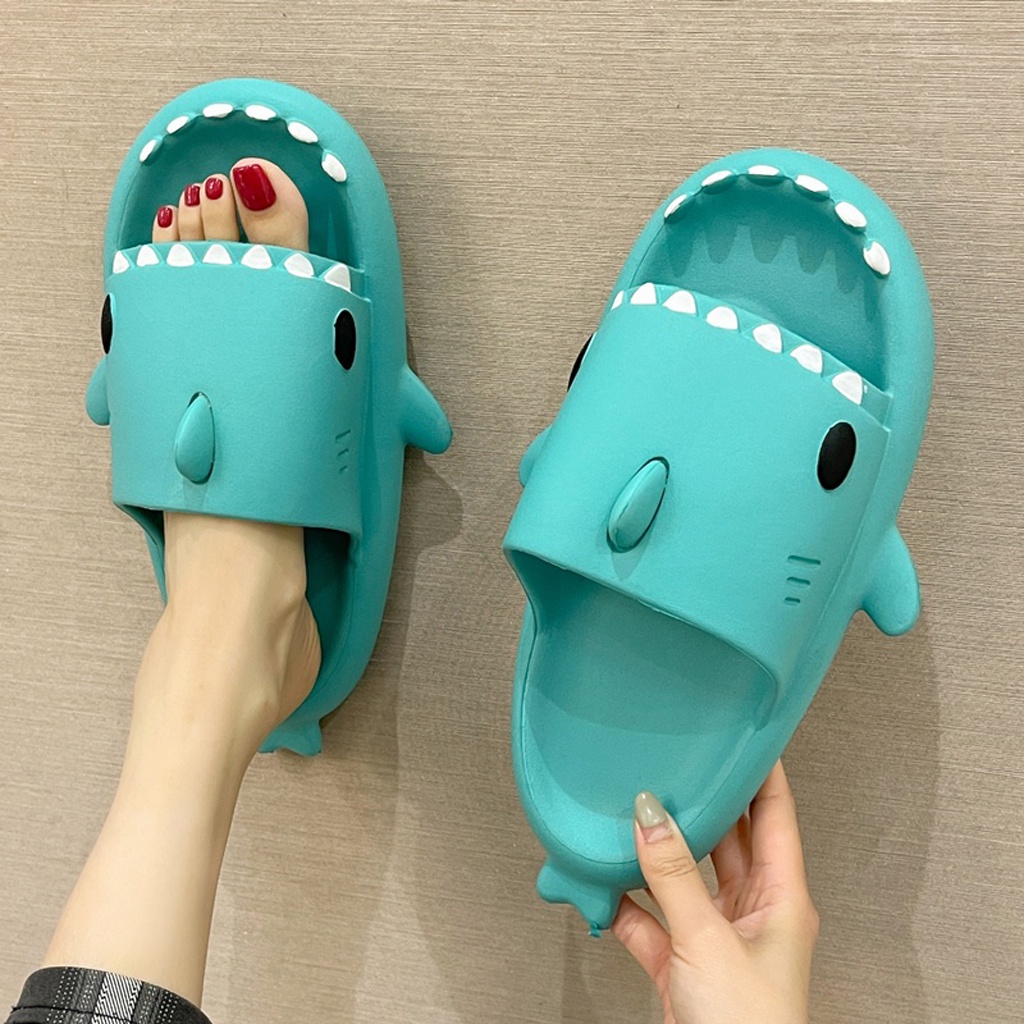 BRGUNIK Sandal Slip On Wanita Karakter Hiu Dewasa Korean Style Sendal Anti Slip Ringan R793