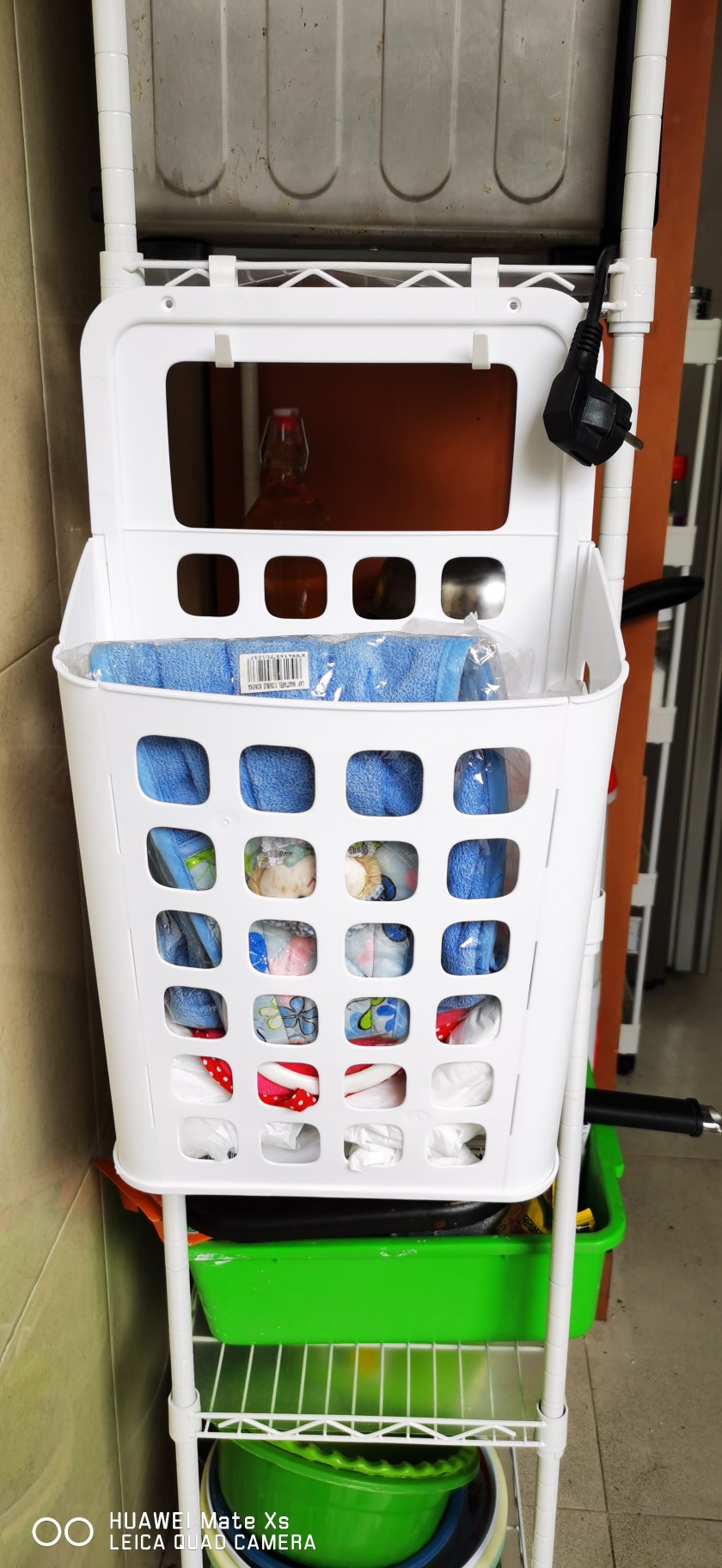 Tempat Sampah/ Tong Sampah / Pemilah Sampah Putih Volume 10 L Va248