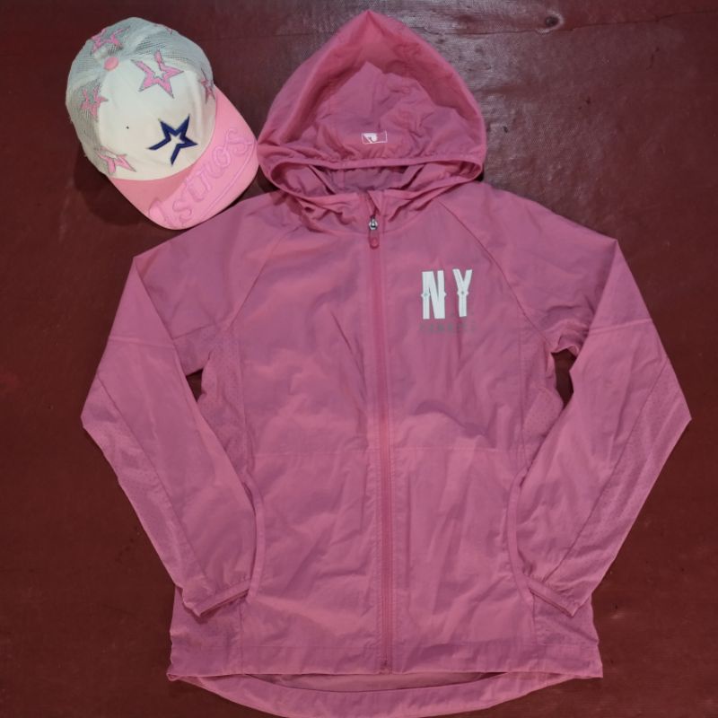 jaket running||jaket preloved||jaket anak||topi anak||topii preloved
