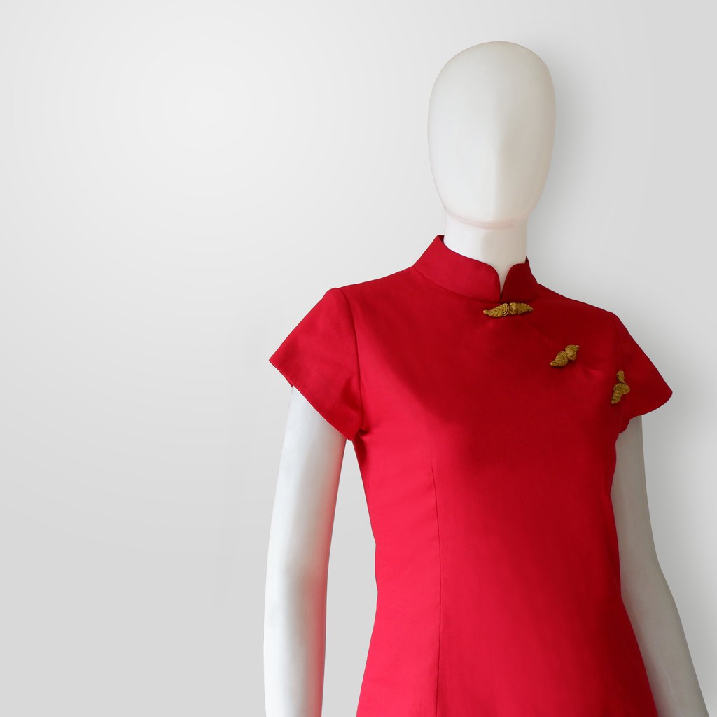 Poppy Dharsono - Blouse Linen Merah Polos