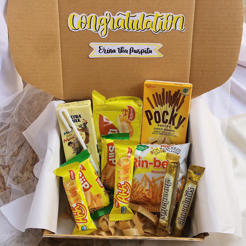 

SNACK BOX HAMPERS SNACK KADO ULTAH WISUDA GRADUATION MURAH