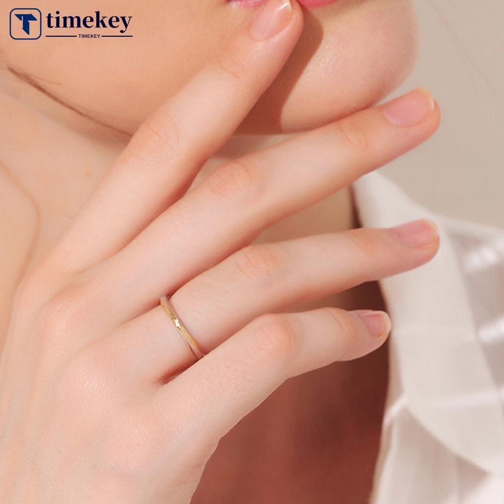 Timekey Cincin Pasangan / Pria / Wanita Desain Strip Emas Mobius Adjustable A6K5