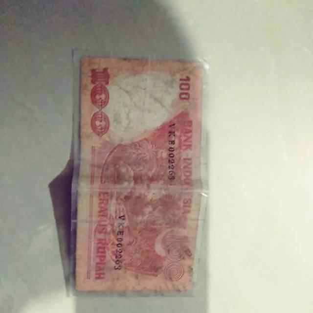 Uang kuno 100 ribu tahun 1977