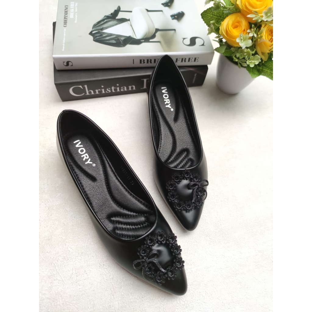 IVORY Sepatu Wanita Heels Kerja 11883-11 Hitam