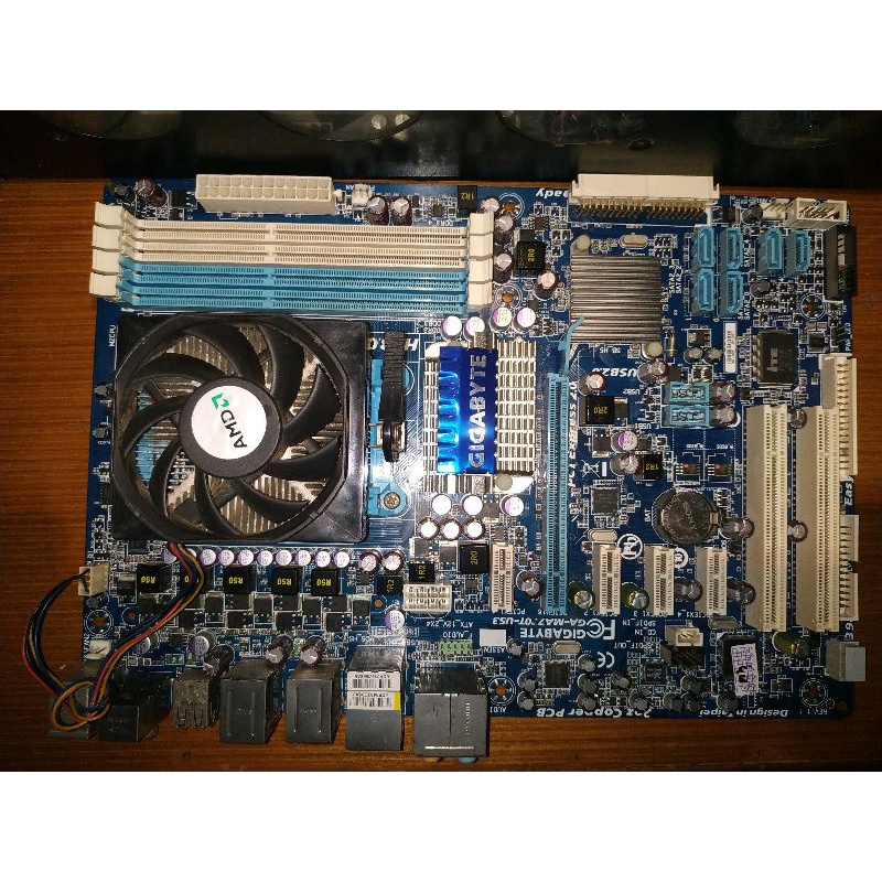 [PAKET MURAH] Mainboard Gigabyte GA-MA770T-US3 + Prosesor AMD Phenom II X2 B59 Soket AM3 (second)