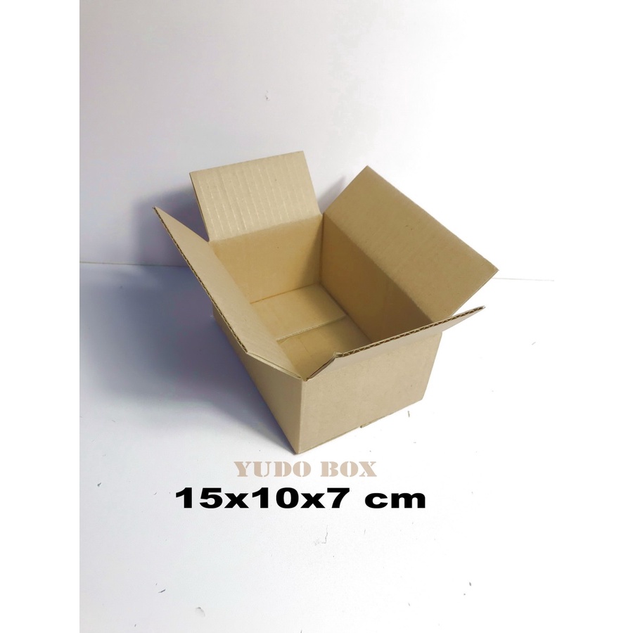 

Kardus karton uk. 15x10x7 cm Kotak Box ST untuk packing Souvenir -dll