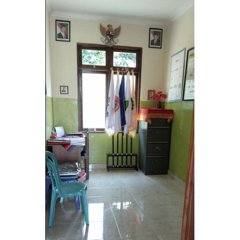 

tatakan Bendera isi 5 lubang tiang