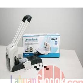 

Pembolong Kw-Trio 9556 Lever- Teach Heavy Duty 2 Hole Punch Termurah