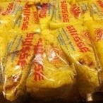 

Roti SUISSE hayam wuruk/bika ambon 1 potong(minimal PESAN 10 ROTI campur, sesama SUISSE)