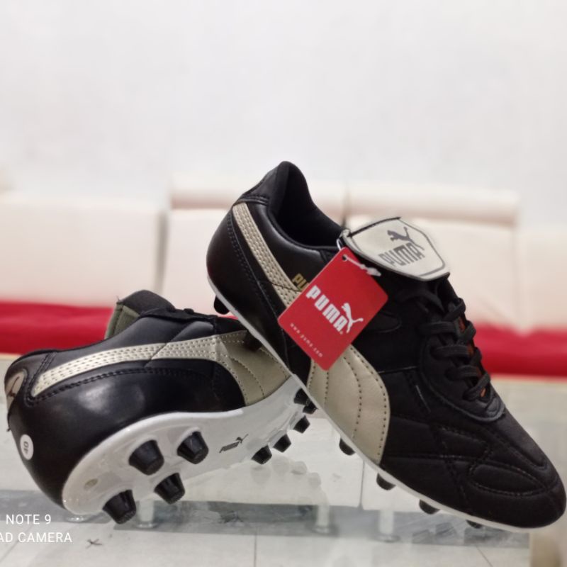 SEPATU BOLA ASLI KULIT   SEPATU SEPAK SEPATU BOLA PUMA SEPATU BOLA ADIDAS-PUMA KULIT HITAM
