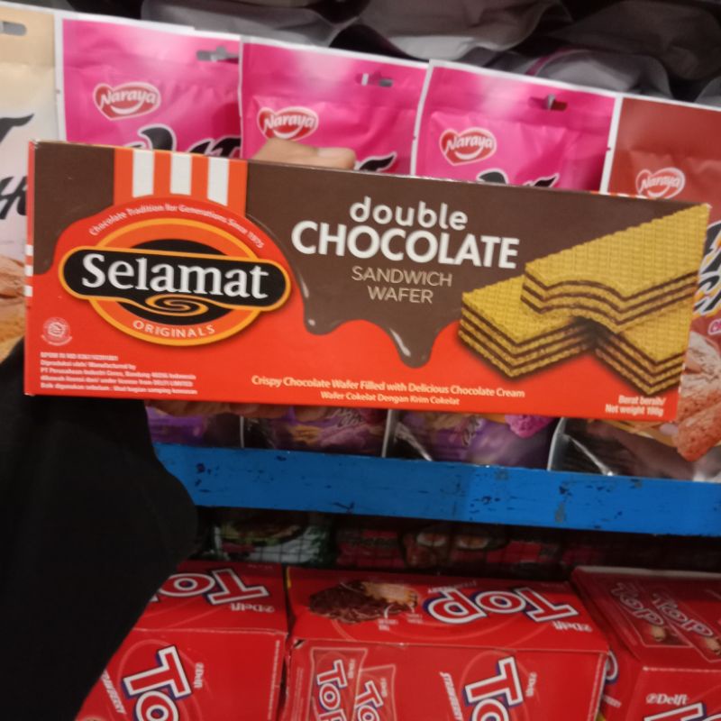 

Yummer l Snack camilan Selamat Double Chocolate Sandwich Wafer