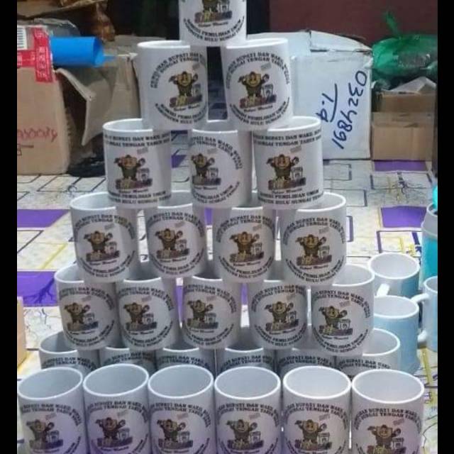 MUG KARAKTER (BISA REQUES FOTO SENDIRI)