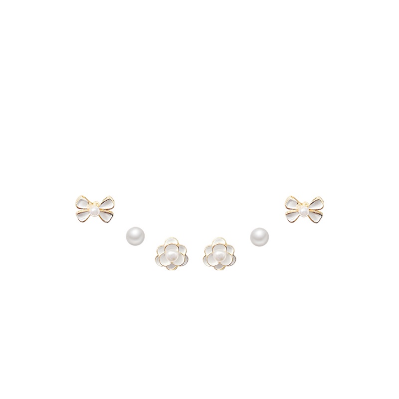 Set Anting Stud Desain Bunga Aksen Mutiara Bahan 925 silver needle