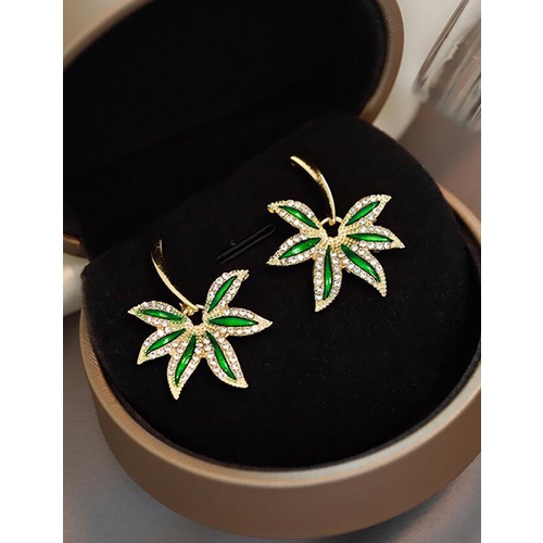 LRC Anting Tusuk Fashion Green Alloy Rhinestone Leaf Earrings V57119