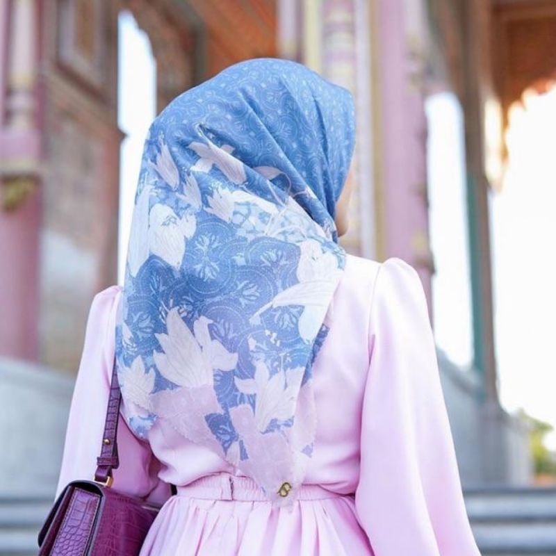 buttonscarves maharani blue