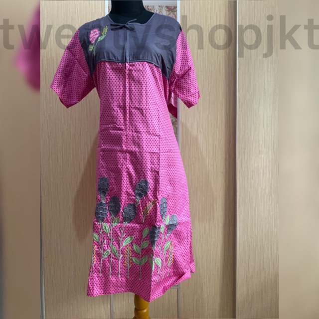 DASTER PENDEK MEREK OMAH DASTER EVA  SIZE L