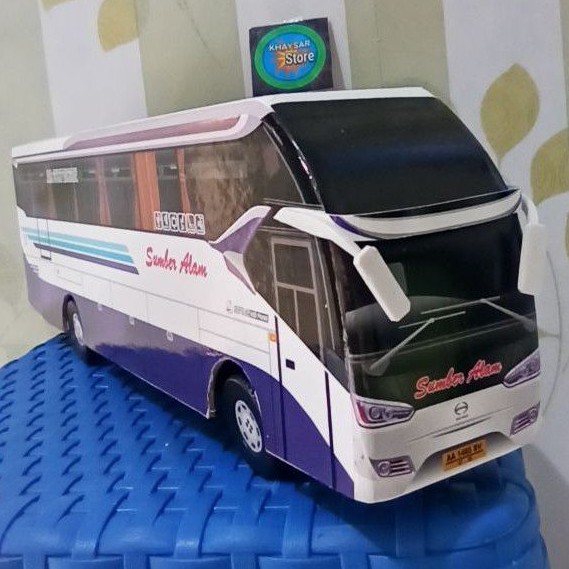 Miniatur Bus bis / mainan bus bis Sumber Alam Legacy SR2 XHD Prime