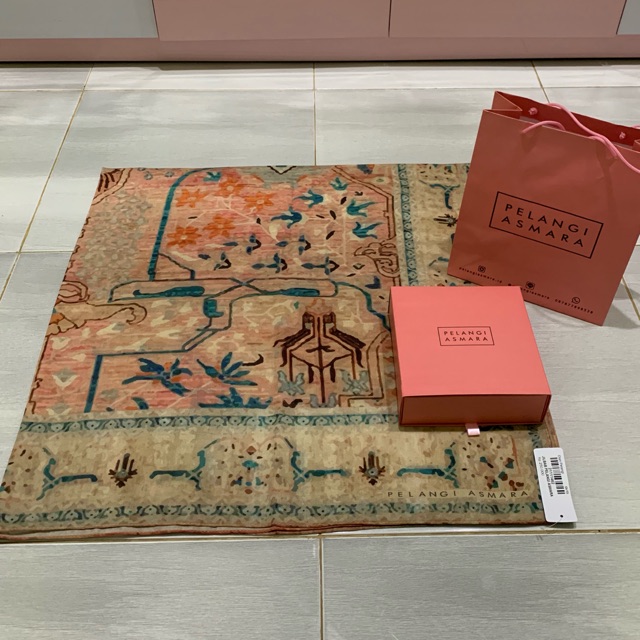 New Guzel Scraf - Pelangi Asmara