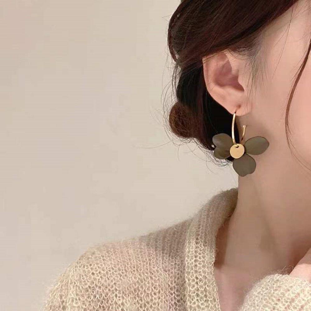 Mxbeauty Kelopak Menjuntai Anting Asimetris Kepribadian Hadiah Bunga Perempuan Halus Anting Gaya Korea