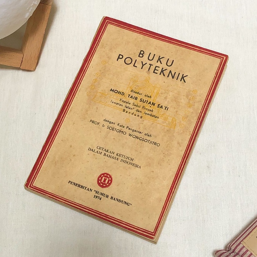 Buku Polyteknik disadur oleh MOHD. TAIB SUTAN SA'TI 1974